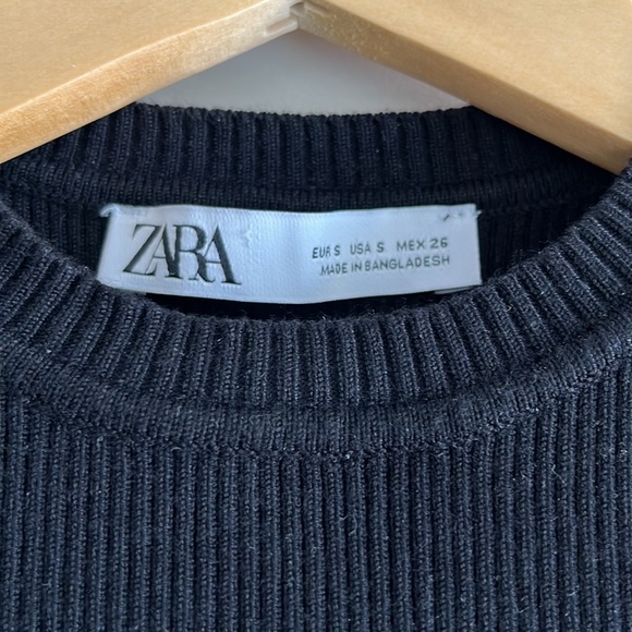 Zara Sleeveless Knit Top - Picture 2 of 6